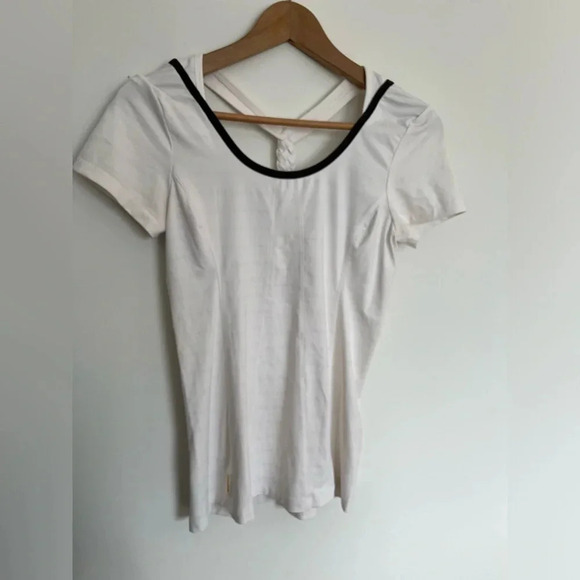5/20$ Lolë T-Shirt top off the shoulder sleeve with braided back - Picture 6 of 8